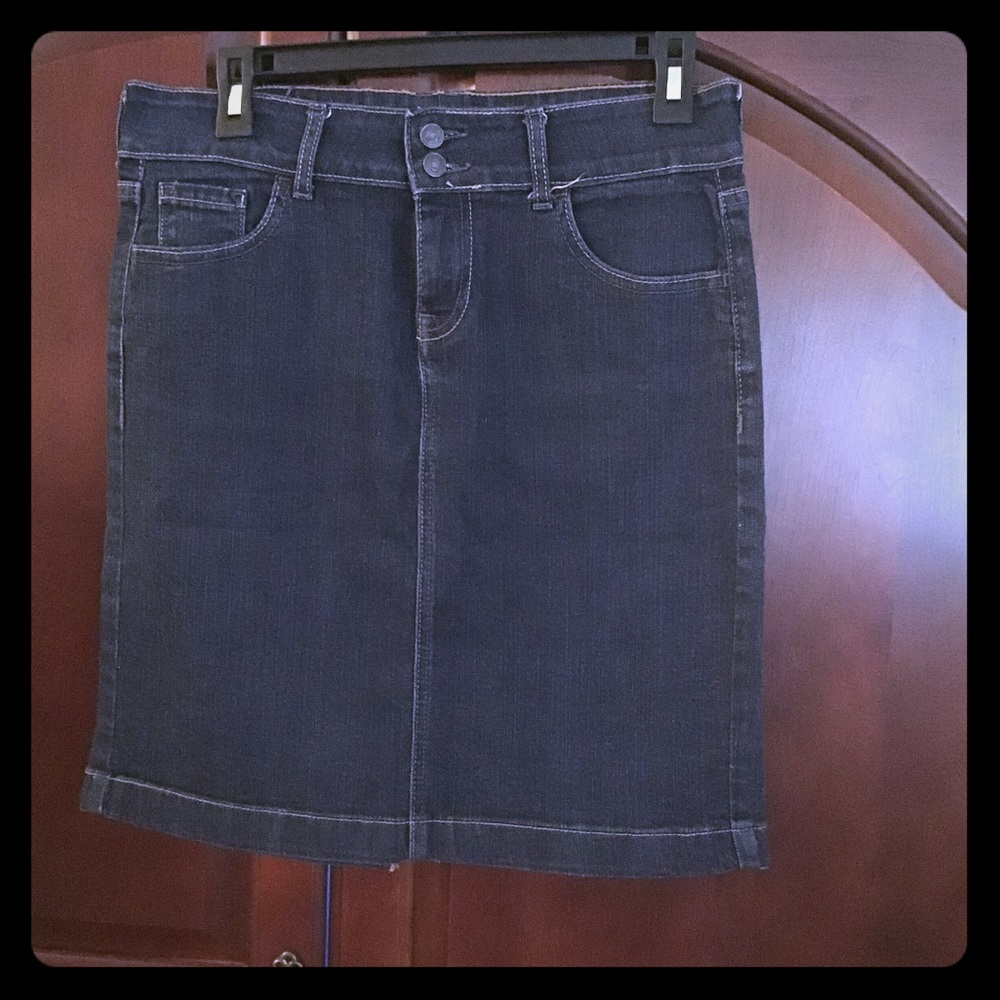 Denim skirt